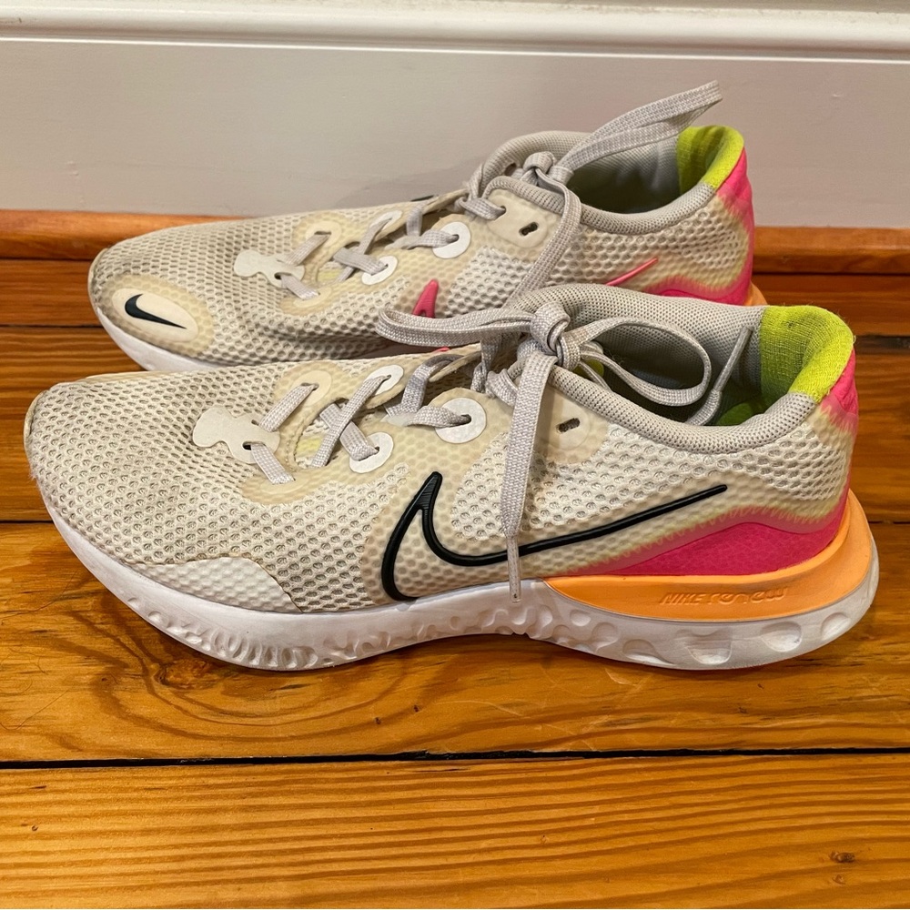 Nike Used Renew Sneakers